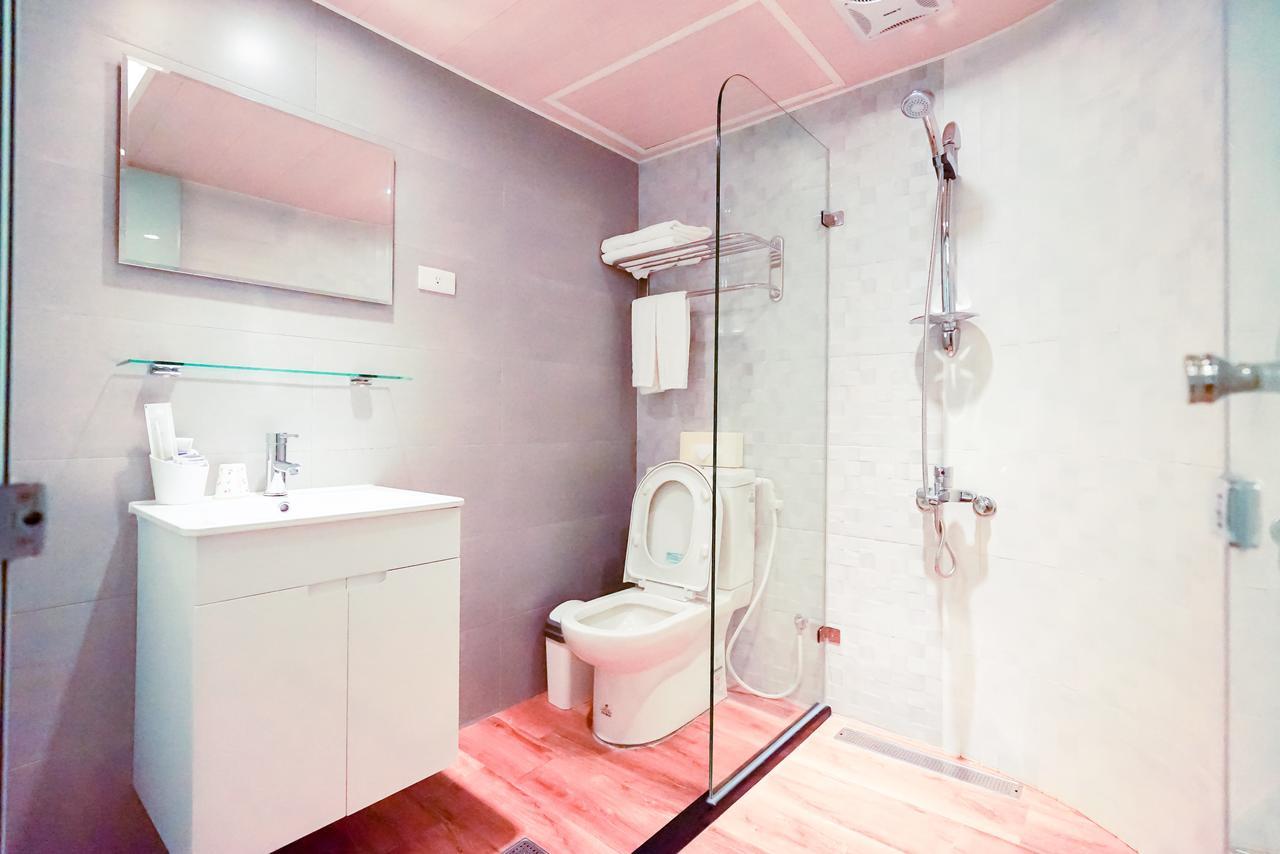 Jiu Tien Do Homestay Tainan Exterior foto